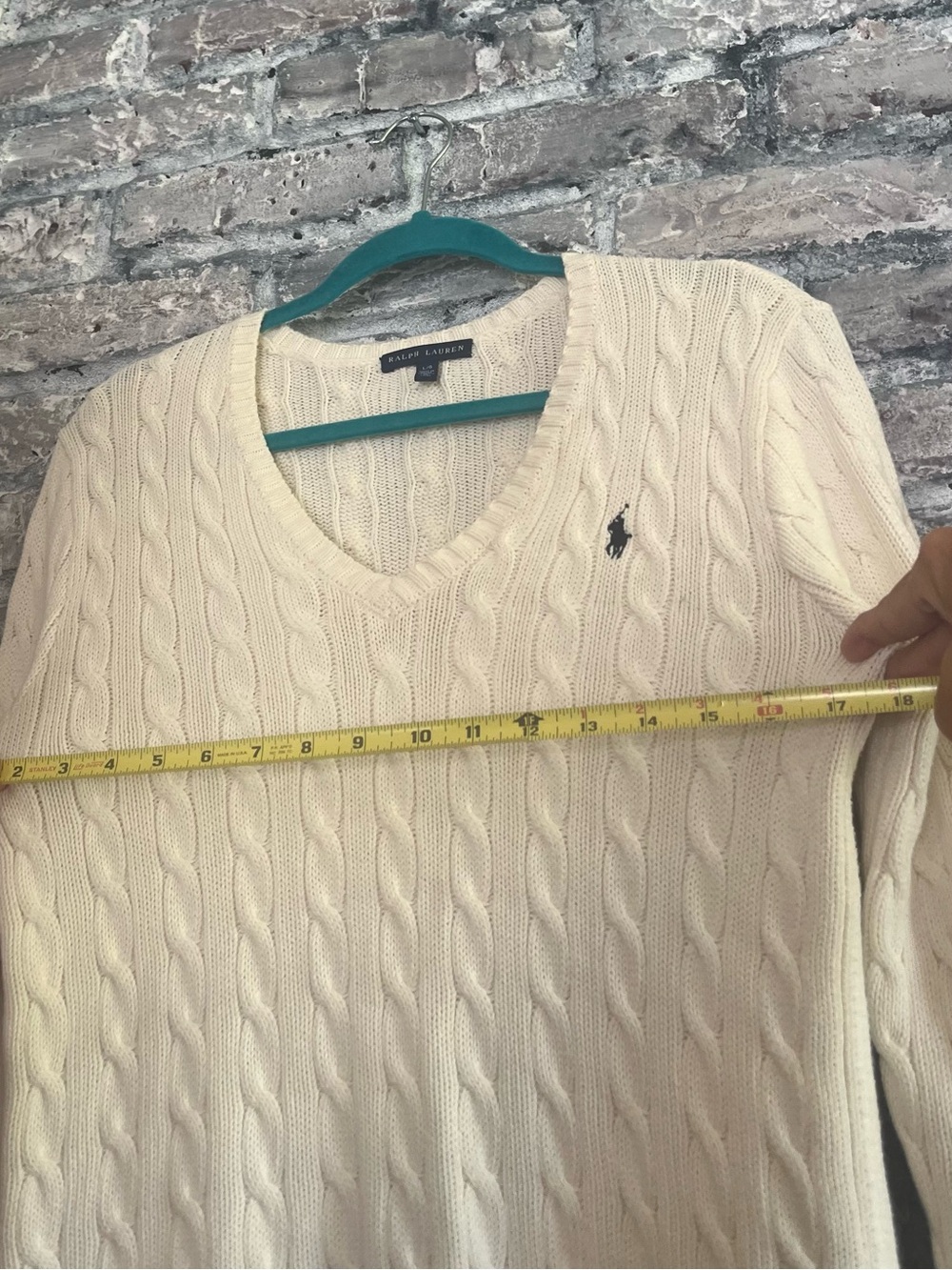 Ralph Lauren Cream Cable V-Neck Sweater Polo Emblem 100% Cotton smoke & pet free - Picture 7 of 7